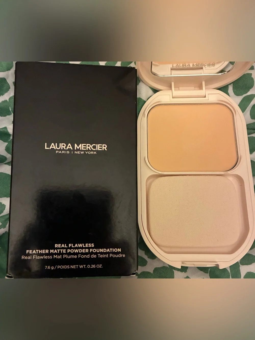 Laura Mercier Real Flawless Feather Matte Powder Foundation 1N Marzipan 7.6g